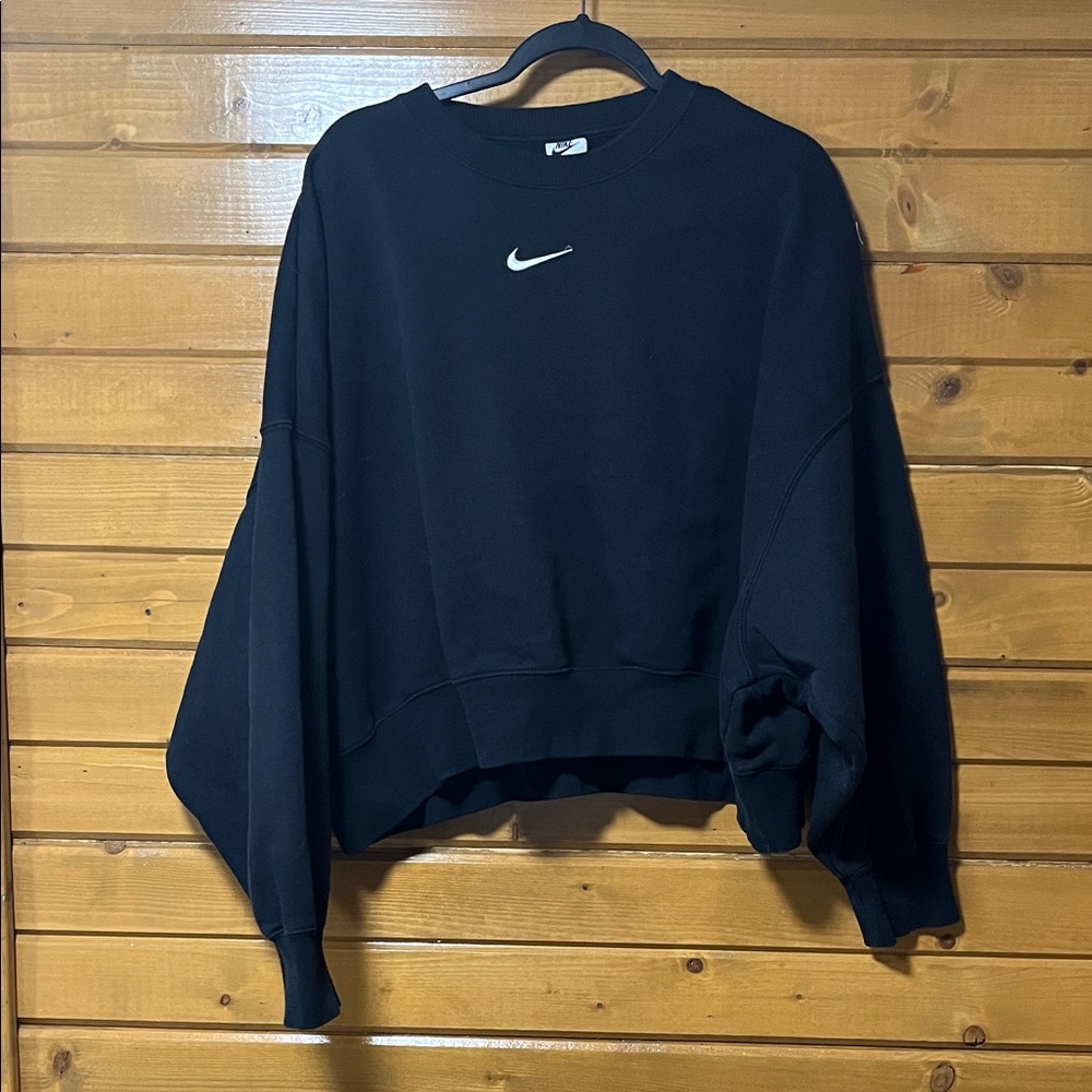 Nike Women's Black Crew Neck Sweater